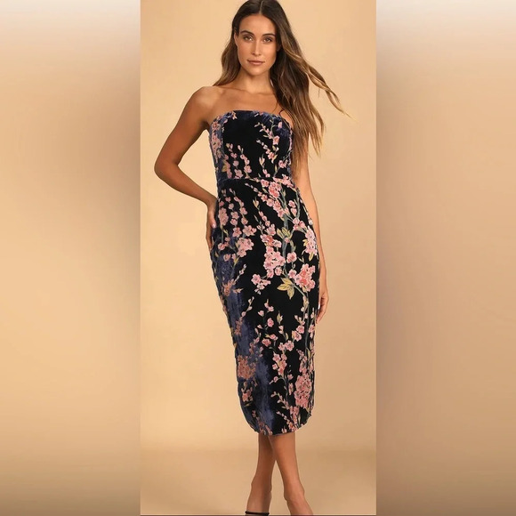 NWT Lulu’s Buy You Flowers Floral Print Velvet Strapless Midi Dress XS #0177 - Picture 1 of 9